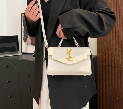 Luxury Textured Shoulder Purse with Detachable Chain Strap, Convertible Underarm Clutch Structured Envelope Crossbody Bag Mssza