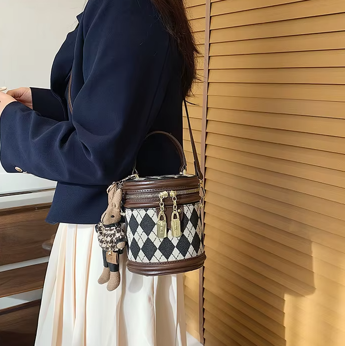 Luxury Zipper Leather Bucket Trend Small Handbags With Dolls Mssza