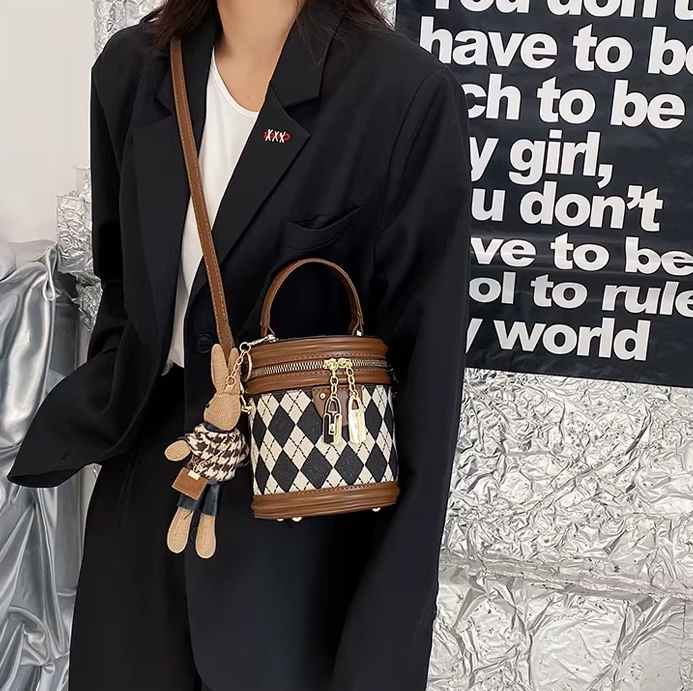 Luxury Zipper Leather Bucket Trend Small Handbags With Dolls Mssza