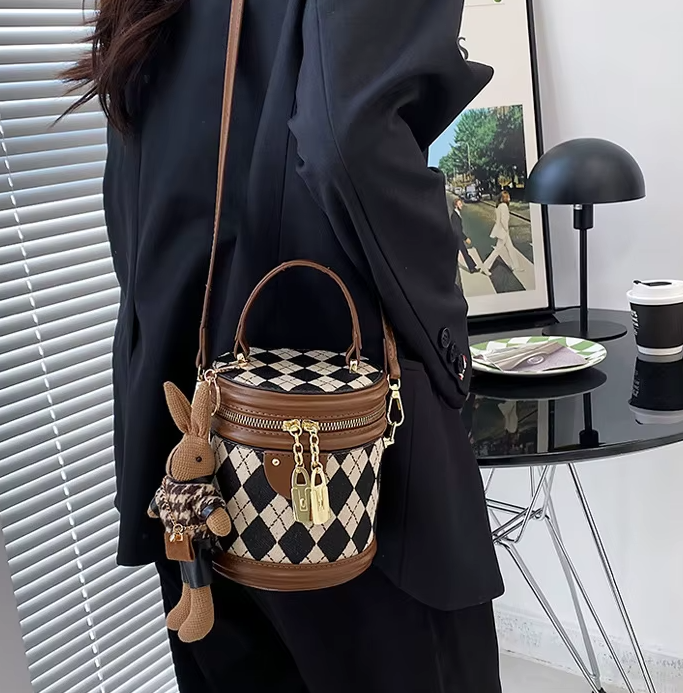 Luxury Zipper Leather Bucket Trend Small Handbags With Dolls Mssza