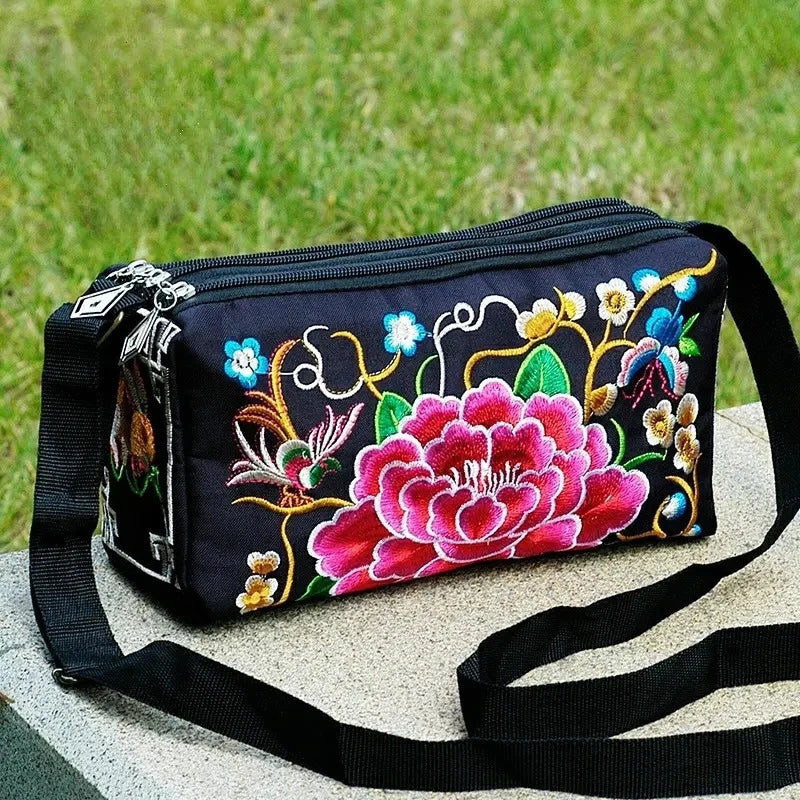 Retro Multi Floral Embroidery Bohemia Ethnic Canvas Small Messenger Shoulder Coin Purse Handbags Bag Mssza
