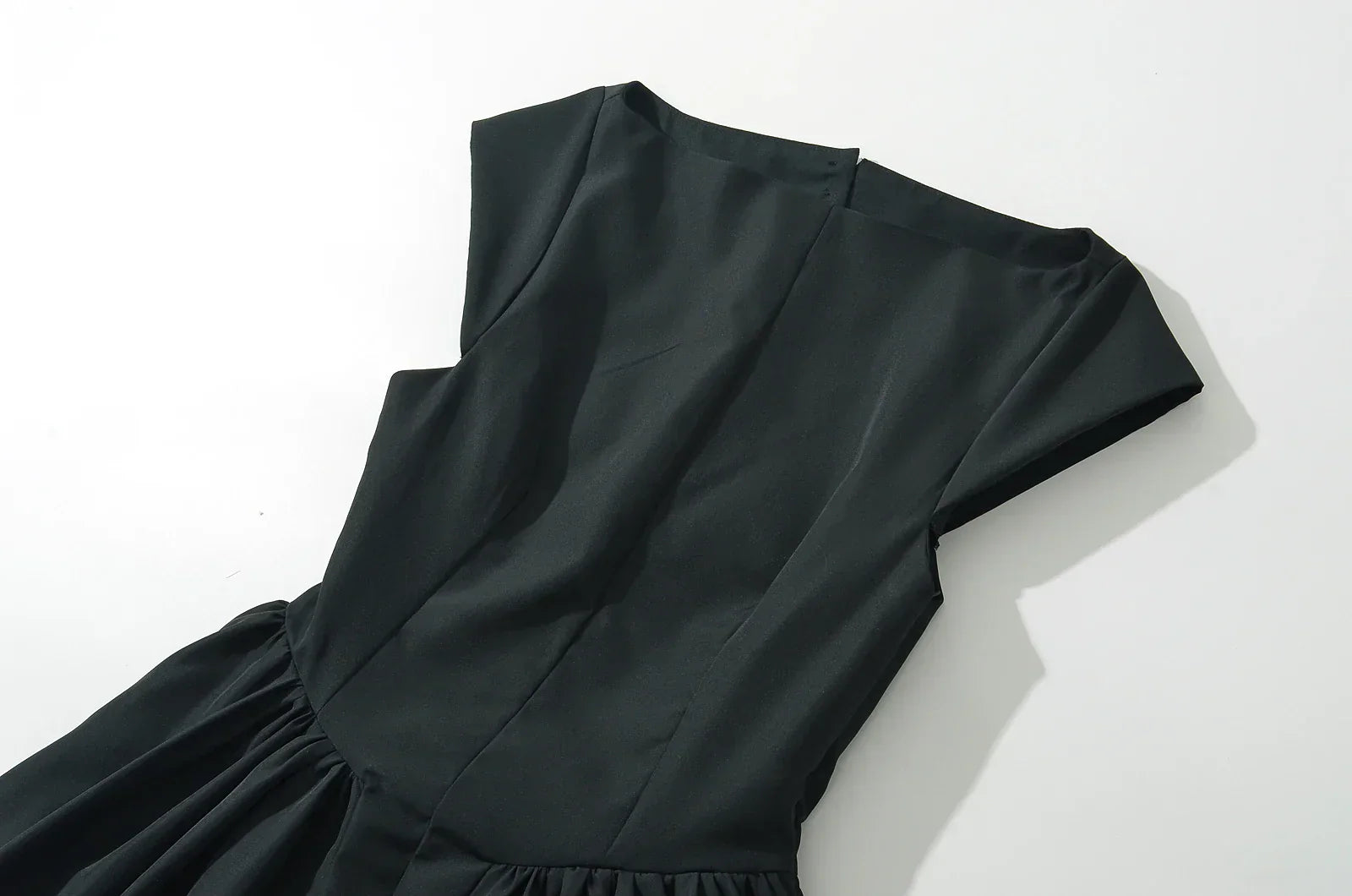 Short Sleeve Hollow Out Back Midi Dress Mssaz Desses
