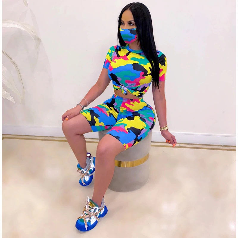 Short Sleeve Printed  T-shirt Shorts Masks Suit Three Pieces Sporty Outfit Mssza