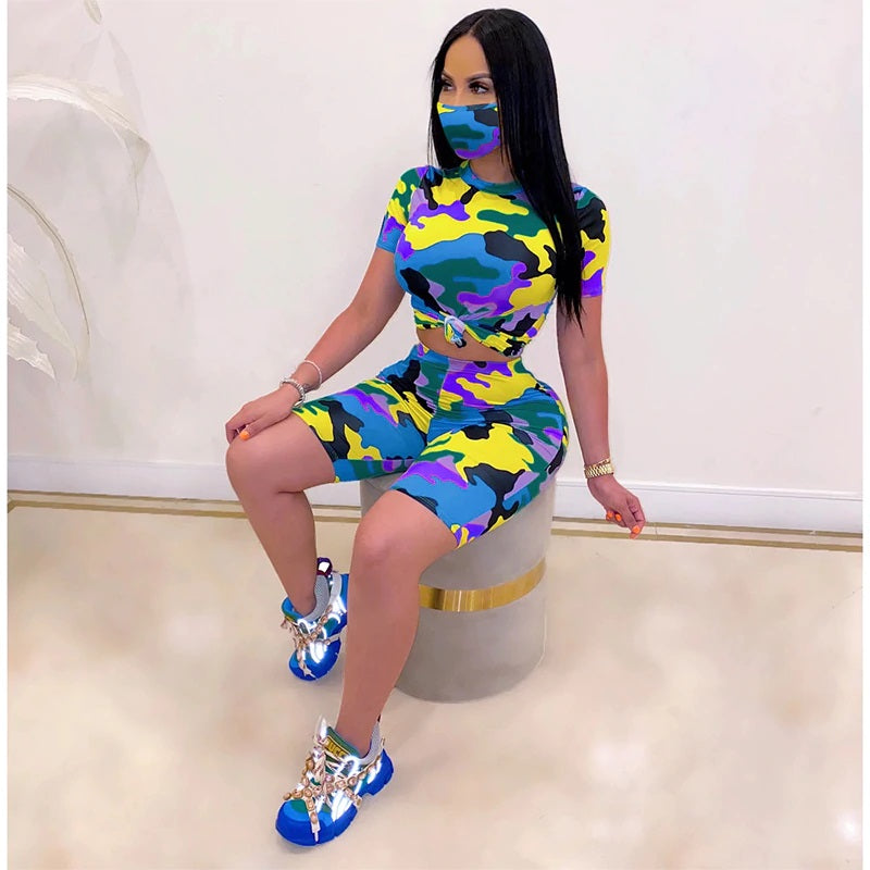 Short Sleeve Printed  T-shirt Shorts Masks Suit Three Pieces Sporty Outfit Mssza