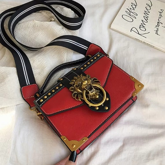 Simple Lion Head Small Square Crossbody Bag Mssza