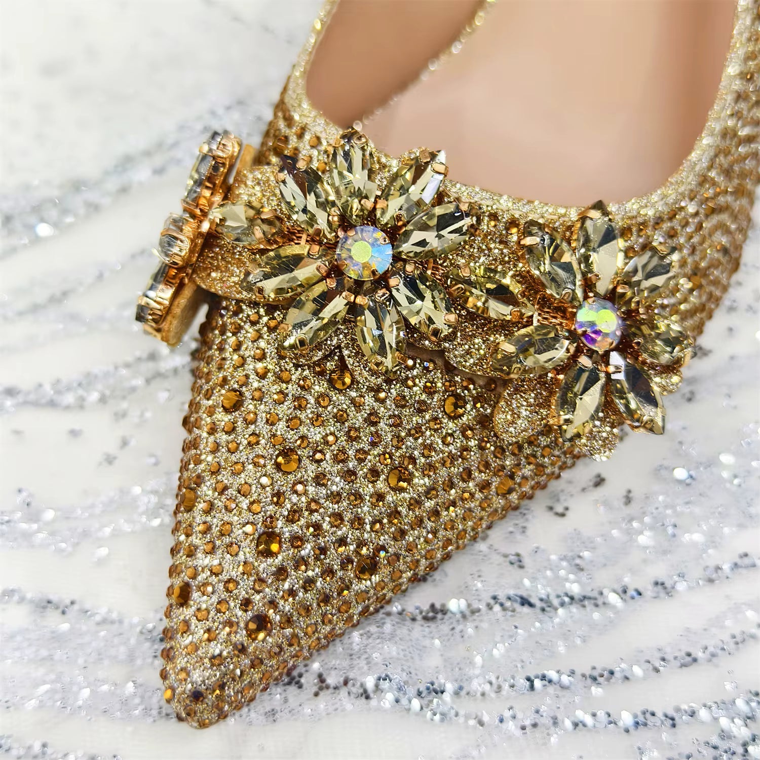 Special Design Pointy Toe Party High Heels And Exquisite Clutch Bag Mssza