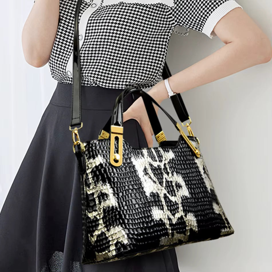 Trend Patent Leather Noble Python Pattern Luxury Party Handbag Mssza
