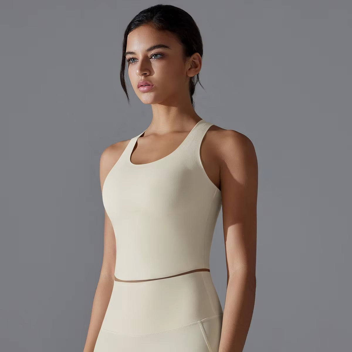 Trendy Shock-absorbing Cross Shoulder Straps Fitness Crop Top Mssza