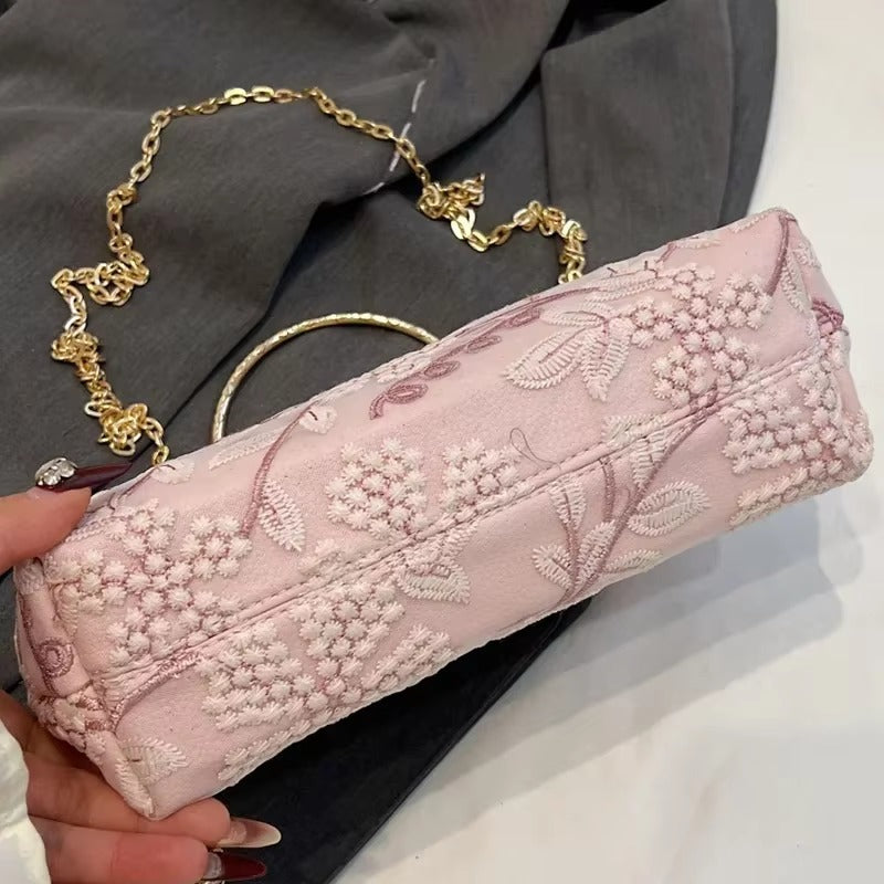 Vintage Designer Handmade Lock Shell Clip With Chain Clutch Mssza
