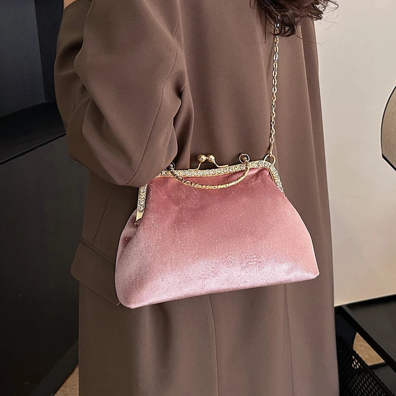 Vintage Designer With Chain Bags Lock Shell Clip Retro Evening Handbags Mssza