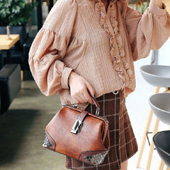 Vintage Leather Rivet Small Crossbody Bag Mssza