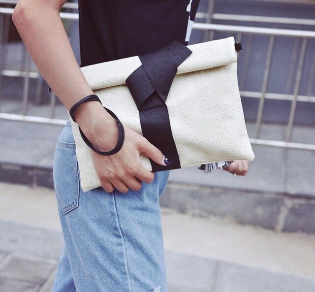 Women Day Clutches Bags Bow Leather Crossbody Bag Messenger Bags Ladies Envelope Evening Party Bag 30x20x3cm Mssza