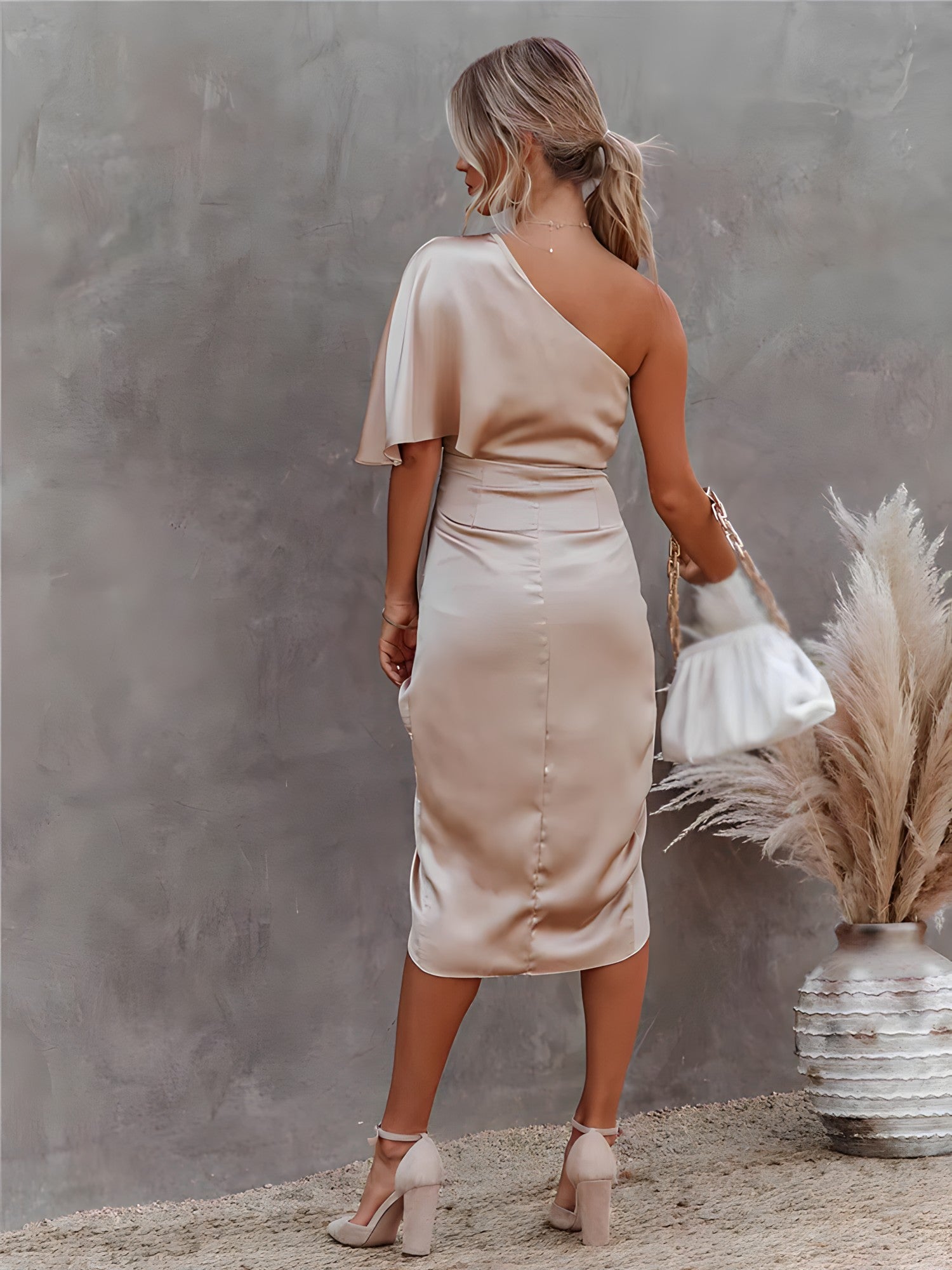 Gaby | Elegant Midi Dress Mssaz Desses