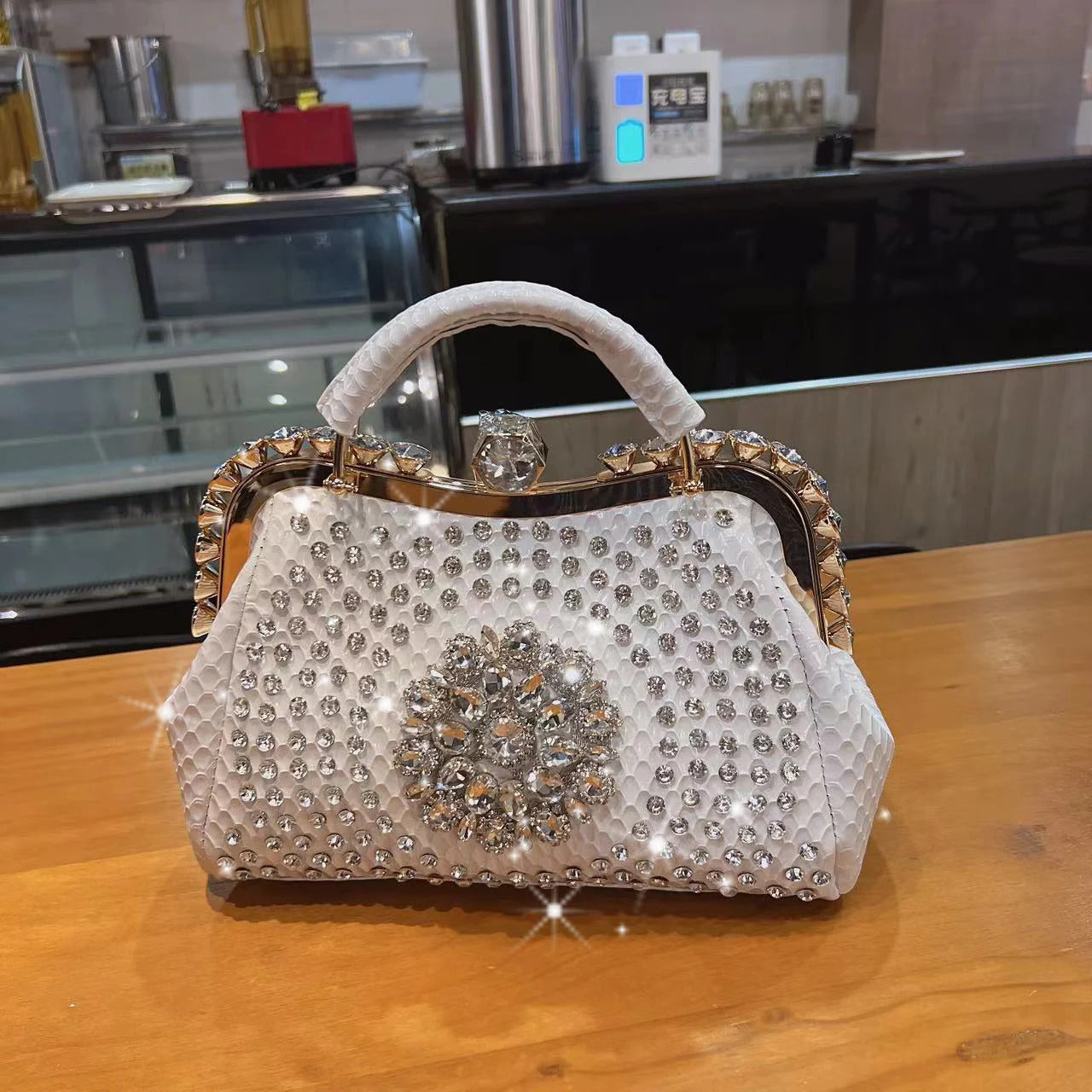 Luxury Diamonds Leather Design Clip Rhinestone Bag Mssza