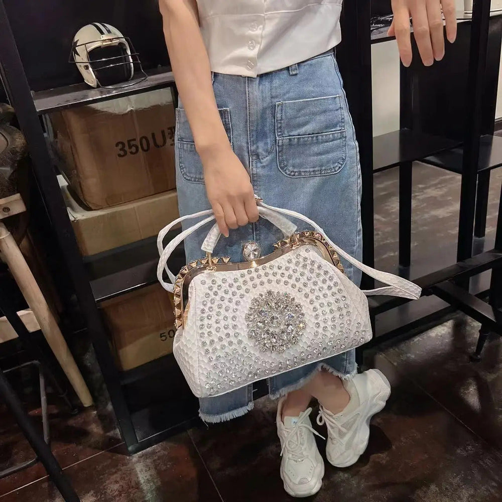 Luxury Diamonds Leather Design Clip Rhinestone Bag Mssza