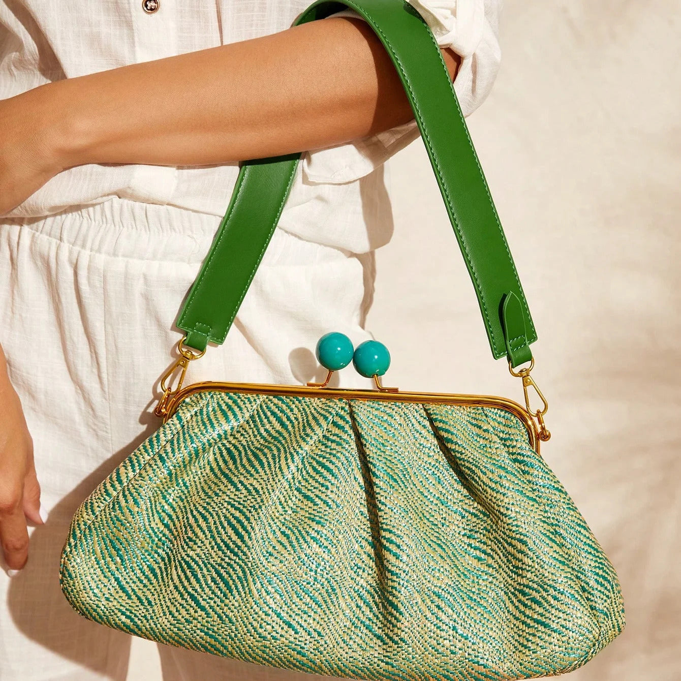 Fashionable Woven Large Capacity Clutch With clip Mssza