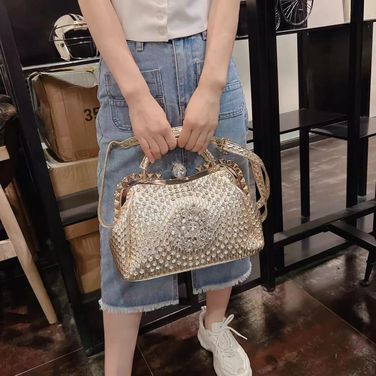 Luxury Diamonds Leather Design Clip Rhinestone Bag Mssza