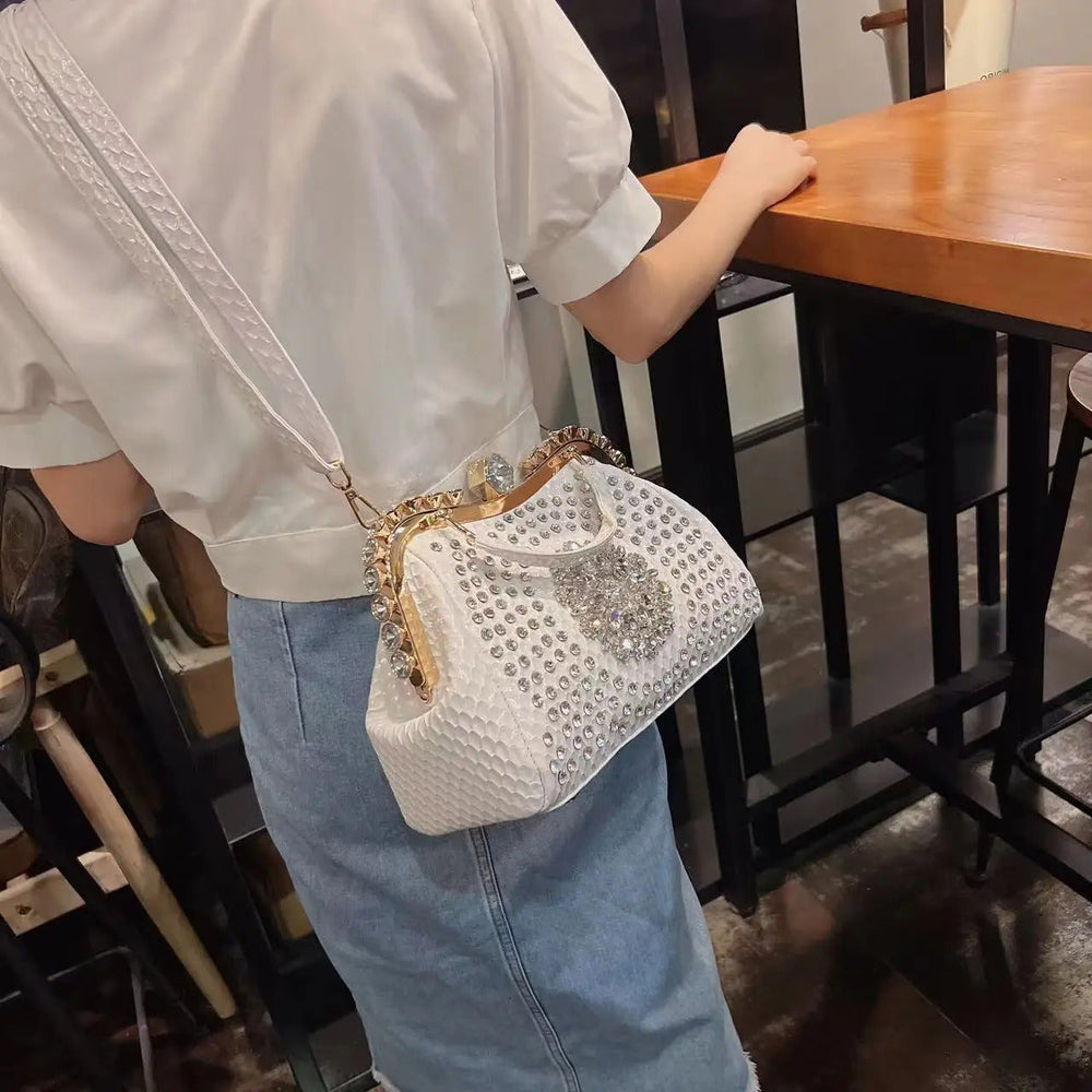 Luxury Diamonds Leather Design Clip Rhinestone Bag Mssza