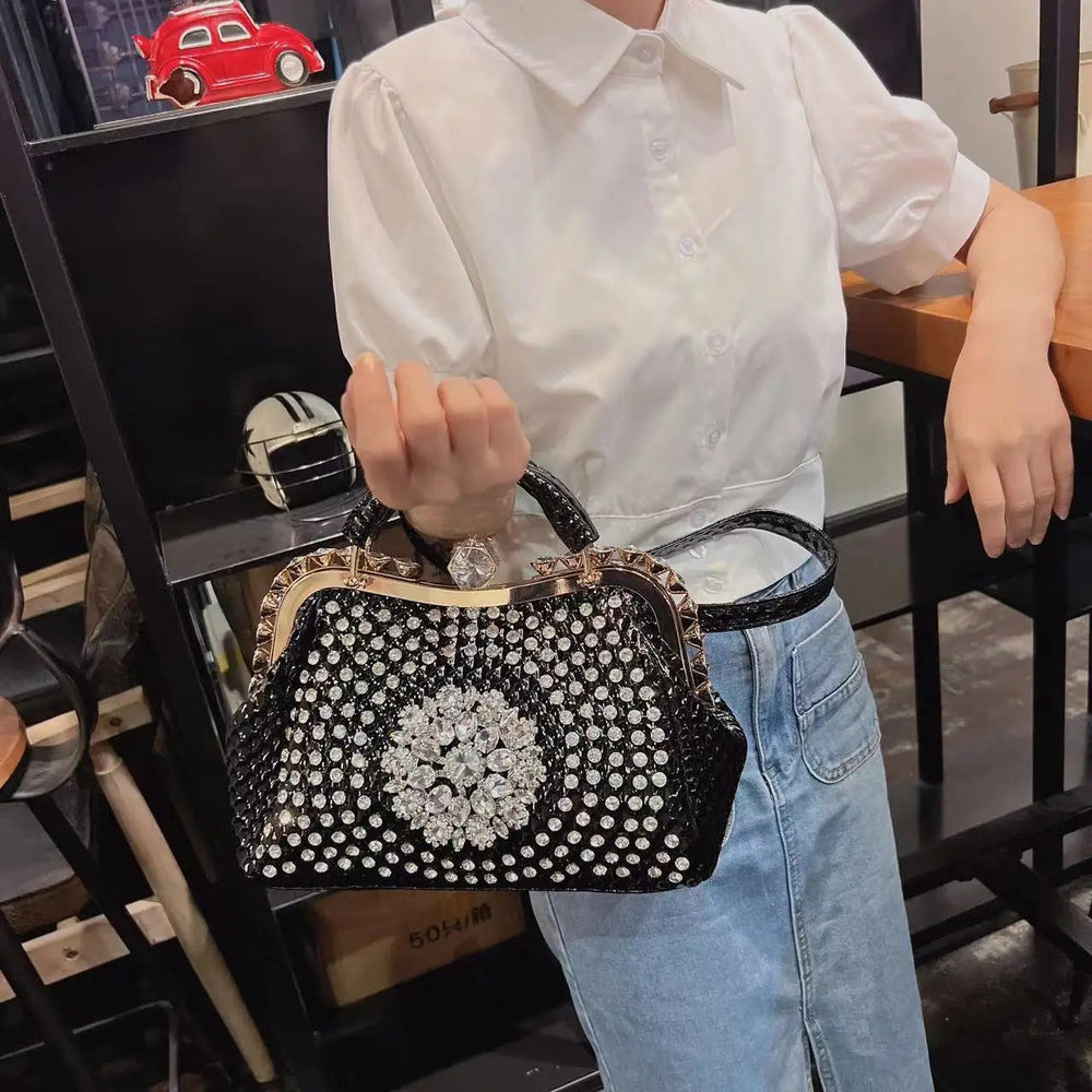 Luxury Diamonds Leather Design Clip Rhinestone Bag Mssza